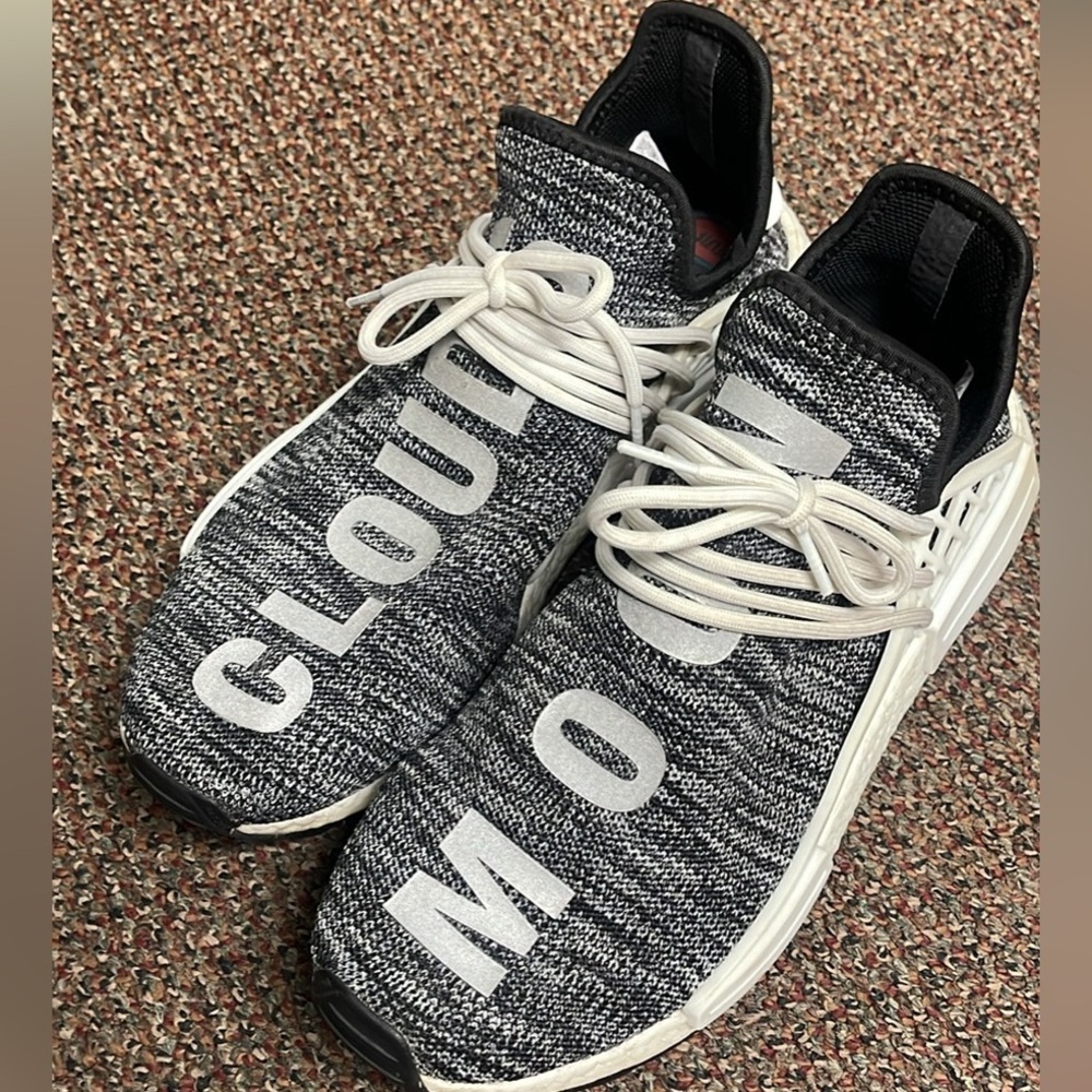 Adidas x Pharrell Oreo size 11